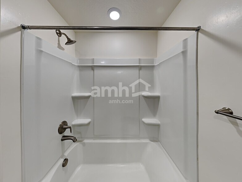 Building Photo - 4347 N Morgan Way