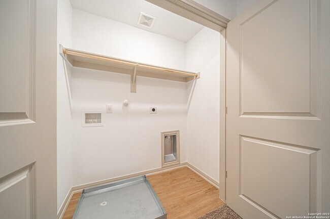 Building Photo - 13513 Tulipwood Nook