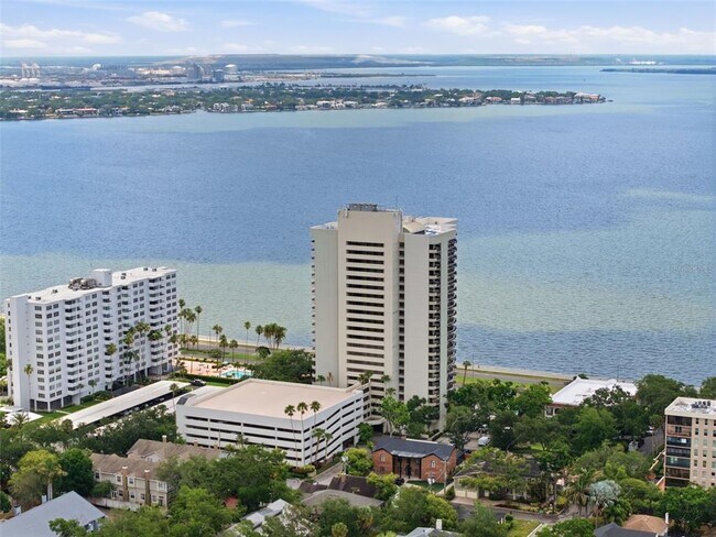 Building Photo - 2413 Bayshore Blvd