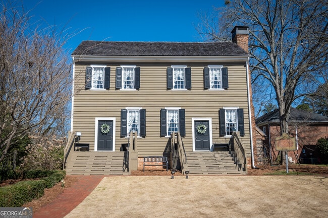 Building Photo - 1380 Chestnut Hill Rd