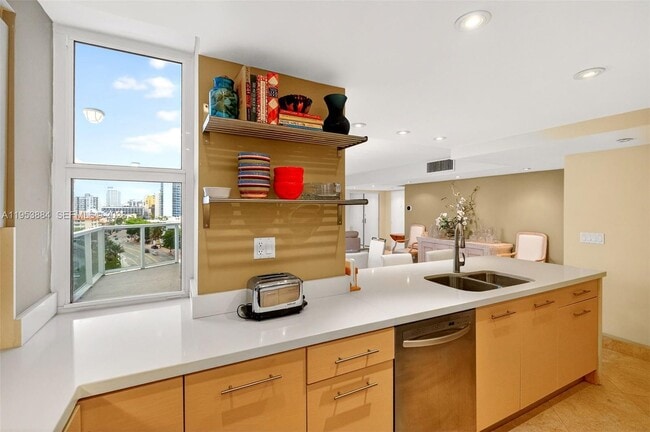 Building Photo - 2401 Collins Ave