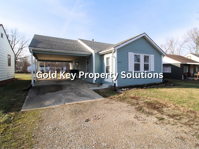 Building Photo - MUNCIE 2 BR 1 BA House with Carport and Large Yard (NO SECTION 8)