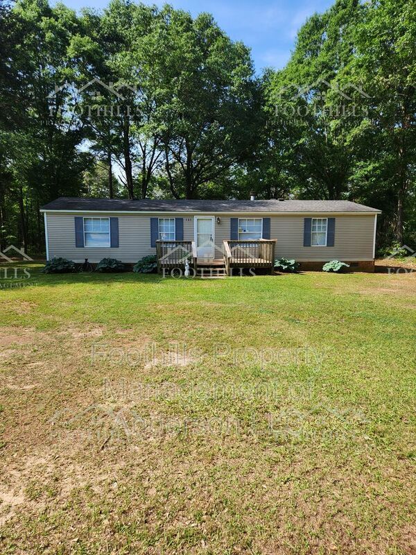Building Photo - 131 Woodfern Cir
