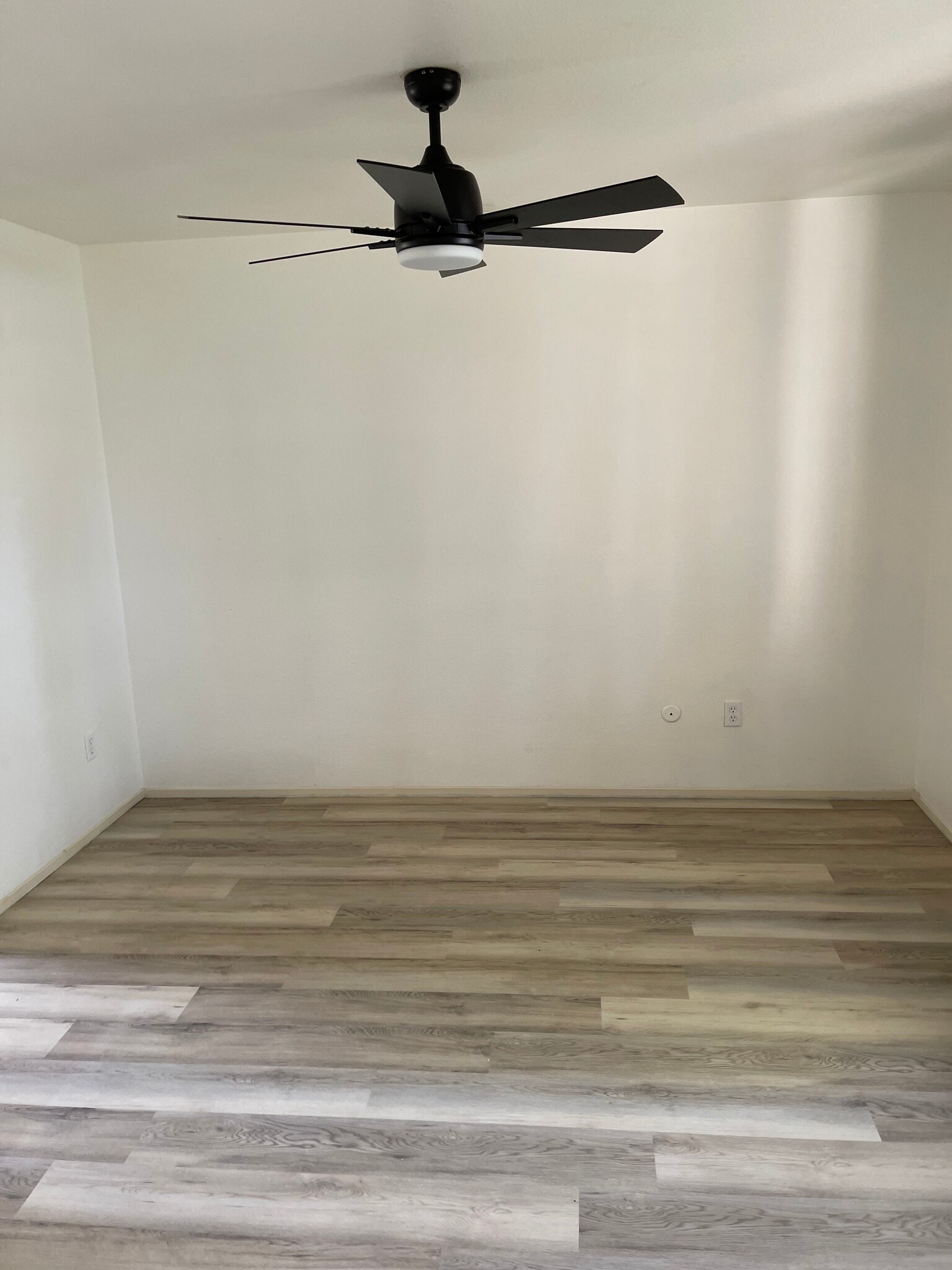 Building Photo - 1830 Salisbury Dr