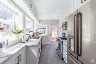 Building Photo - 2214 Flagler Pl NW