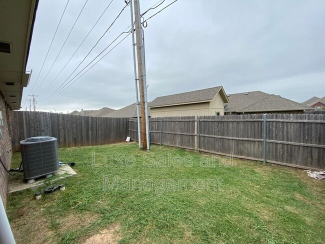 Building Photo - 1407 MacAlpine St