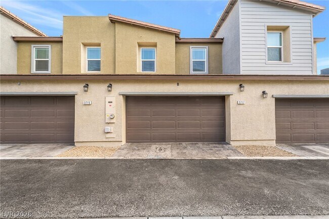 Building Photo - 3717 Celesta Vis Ave