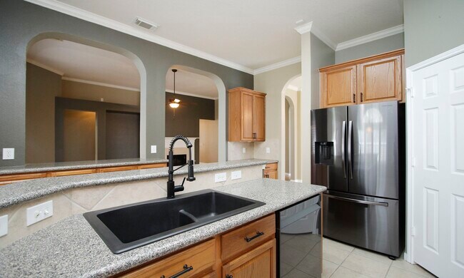 Building Photo - 2802 Parkeston Dr