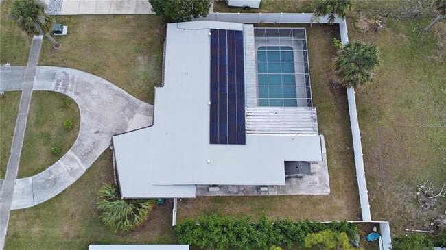 Building Photo - 22143 Lasalle Rd