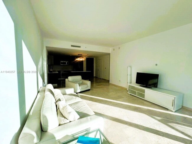 Building Photo - 68 SE 6th St