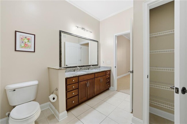 Building Photo - 3621 Vinings Slope SE