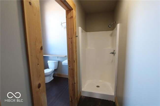 Building Photo - 101 S Main St