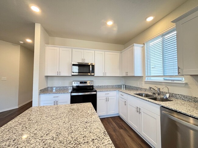 Building Photo - Stunning Brand-New Home in Navarro ISD!