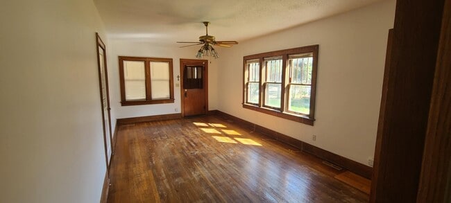 Building Photo - 1545 N Market St