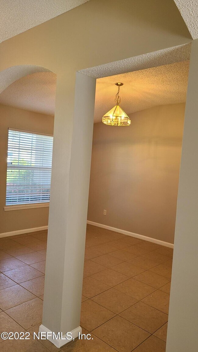 Building Photo - 12737 Chandler View Ct