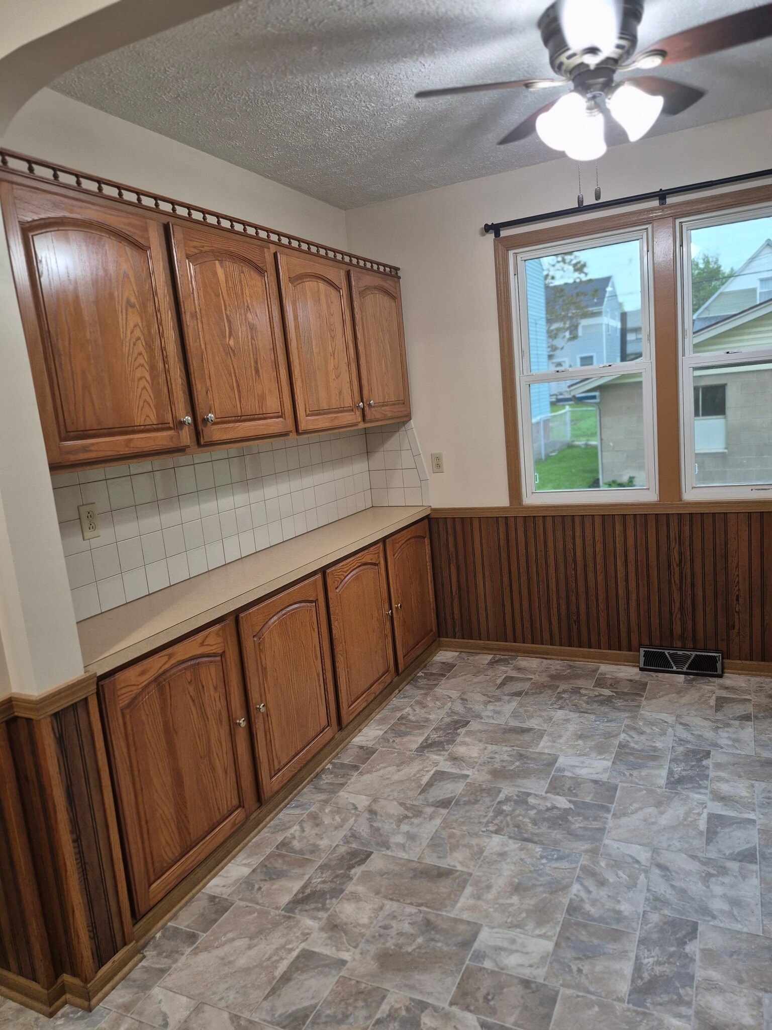 Dinette area - 1451 Alden Ave SW