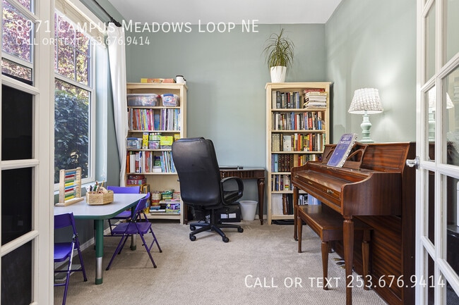 Building Photo - 8971 Campus Meadows Loop NE