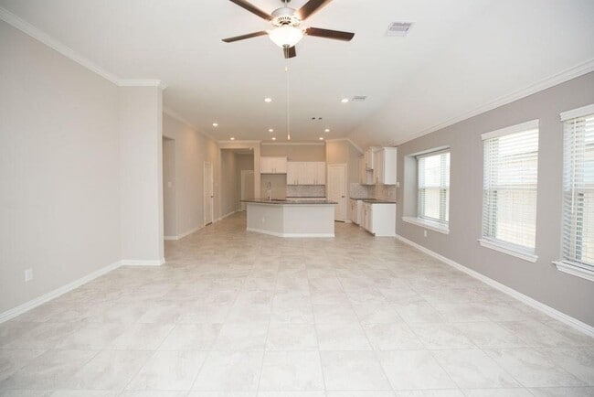 Building Photo - 15810 Vanderpool River Dr
