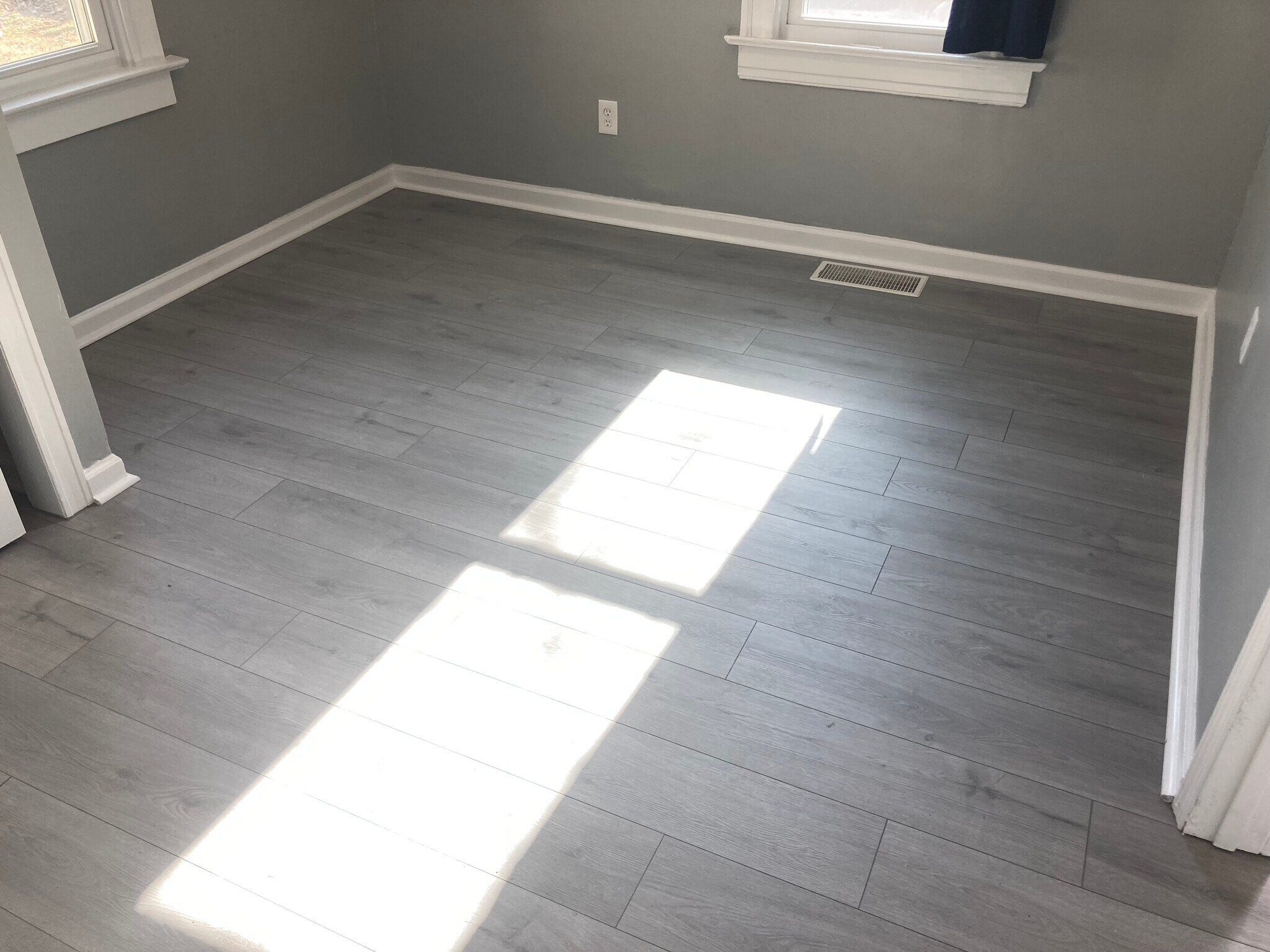 Building Photo - 8 N Indiana Ave