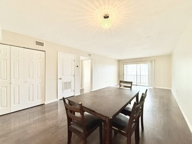Building Photo - 2625 FL-590