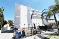 Building Photo - 6926 Morella Ave