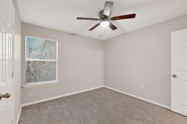 Building Photo - Charming 4-Bedroom Home on Quiet Cul-de-Sac | Move-In Ready | Deposit Alternative Available