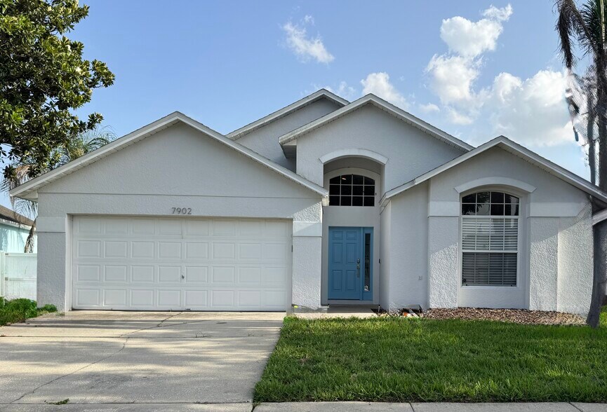 Exteiror - 7902 Canary Palm Ct