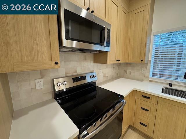 Building Photo - 311 Lampasas Ave