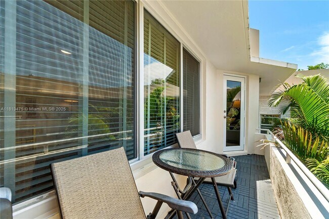 Building Photo - 9940 Collins Ave