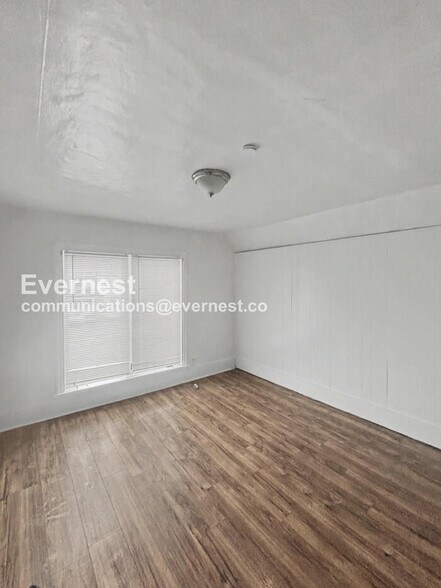 Building Photo - 3880 W 37th St