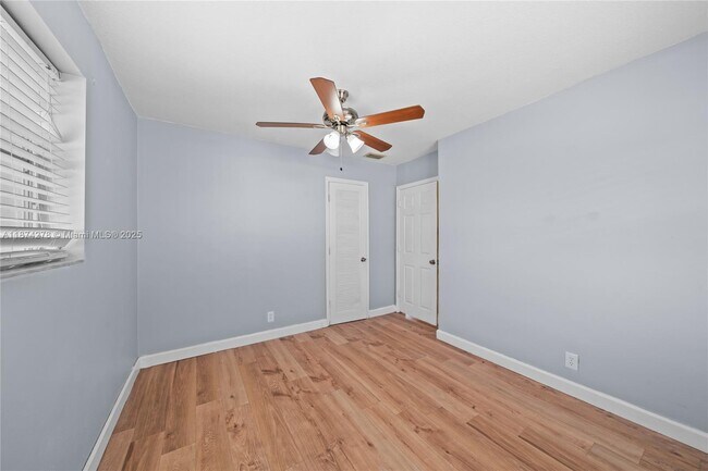 Building Photo - 4938 NW 54th Ct