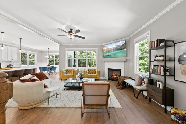 Building Photo - Charming Modern Farmhouse with 3 Bedrooms ...