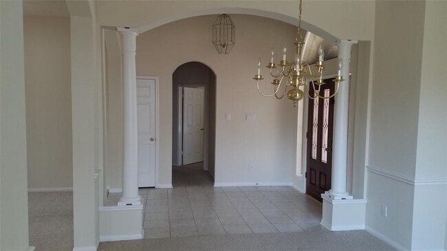 Building Photo - 2727 Gregway Ln