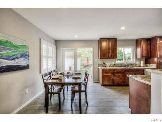 Building Photo - 1429 E Madison Ave