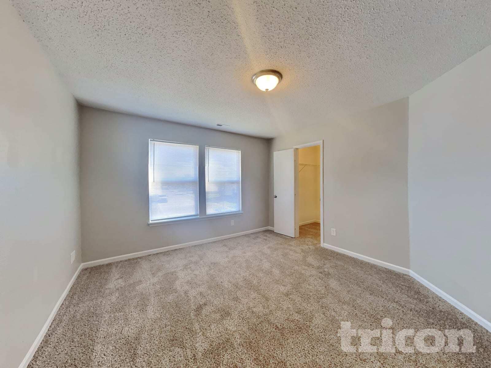 Building Photo - 4518 Redcliff S Ln