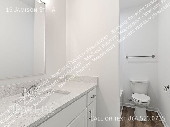 Building Photo - 15 Jamison St