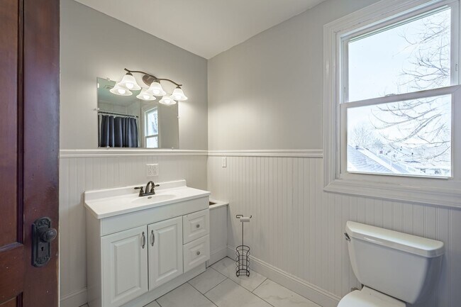 Building Photo - PRE-LEASING