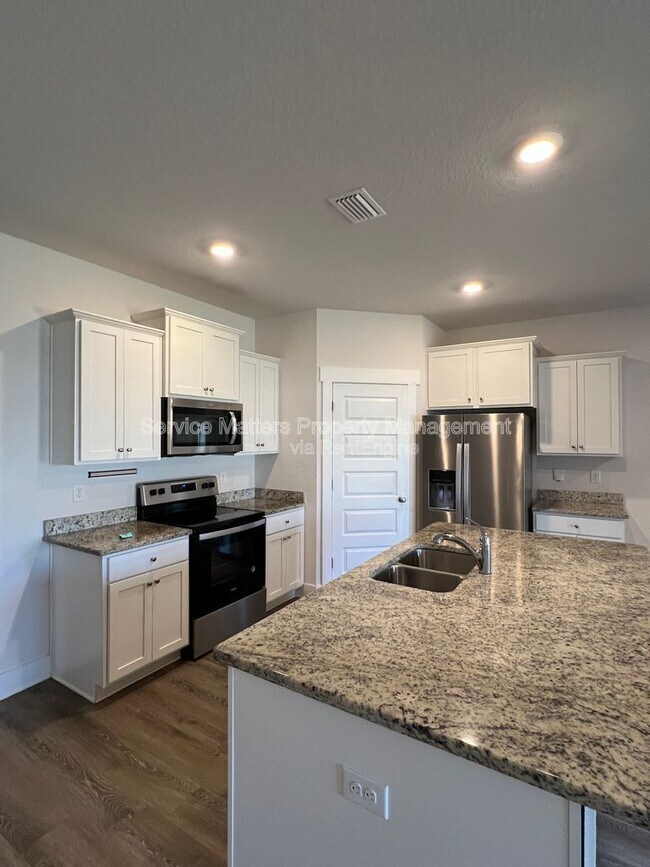 Building Photo - 4084 Blaney Ln