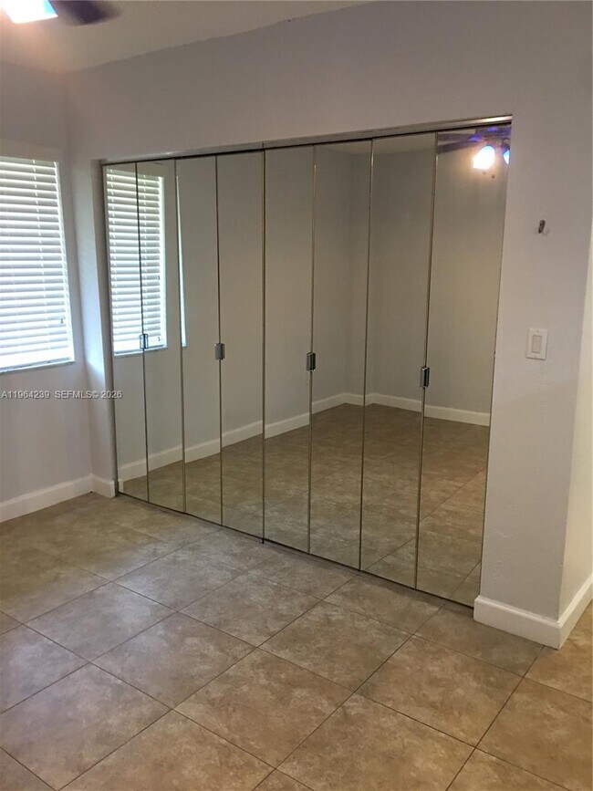 Building Photo - 5782 SW 61st St