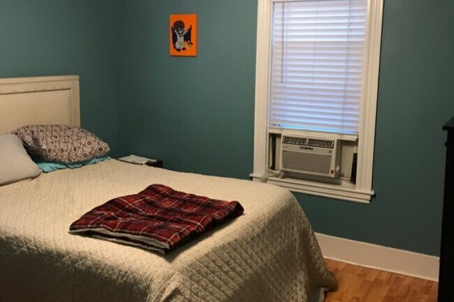 Bedroom 1 - 28 Clayton Ave