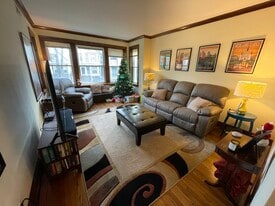 Building Photo - 4132 N Mozart St