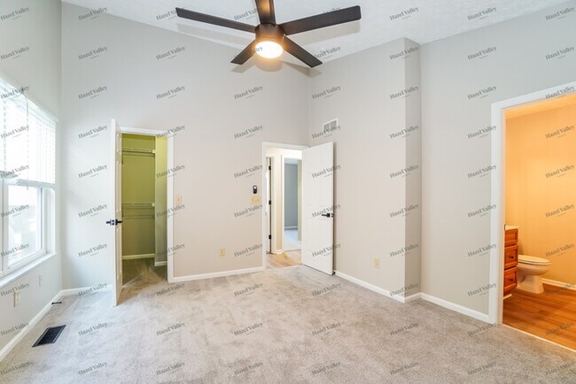 Building Photo - 1247 Wexford Green Blvd