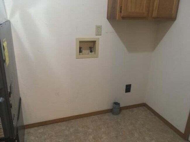 Building Photo - grand