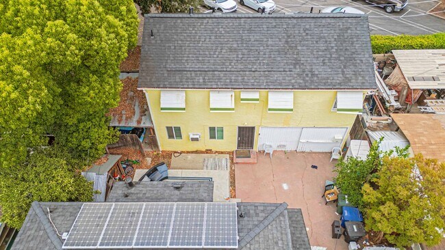 Primary Photo - 120 Johnson St