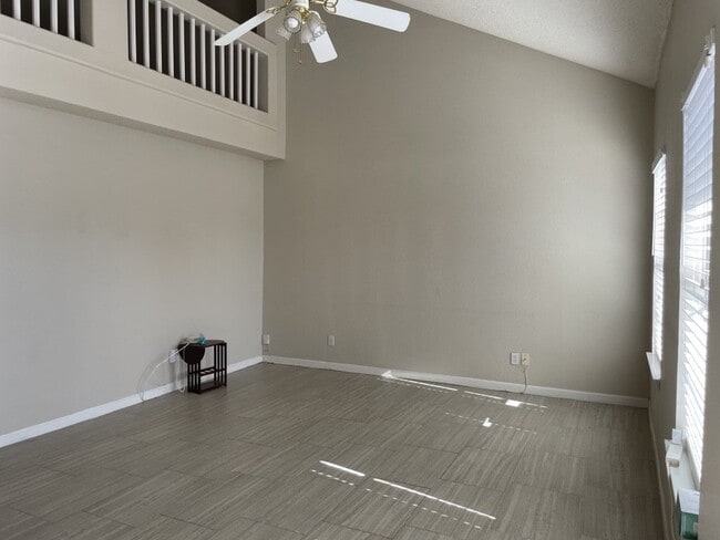 Building Photo - 4437 Loma Clara Ct