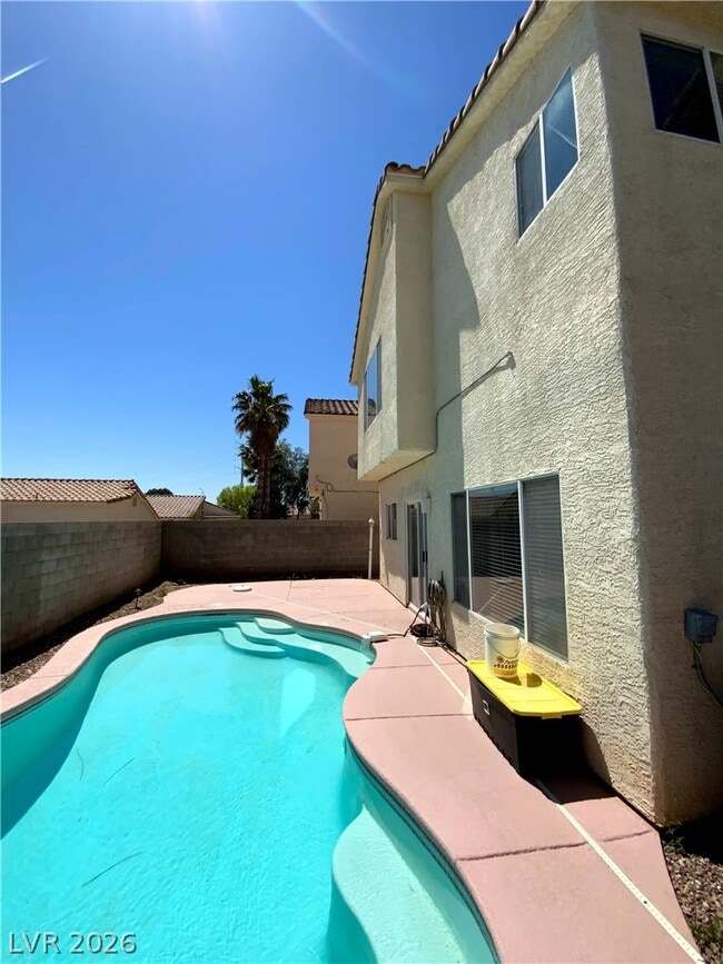 Building Photo - 3468 Momentum Ct