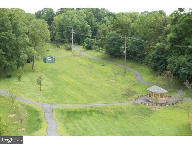 Building Photo - 1015 Andrew Dr
