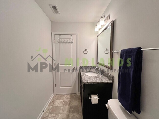 Building Photo - 931 Tuxford Trl