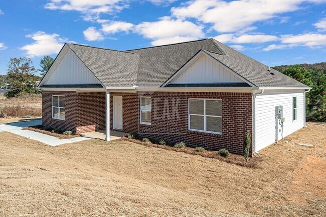 Building Photo - $1650! Beautiful 3Bed 2Bath in newly built Woodland Circle! Tour today