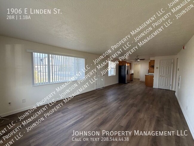 Building Photo - 1906 E Linden St